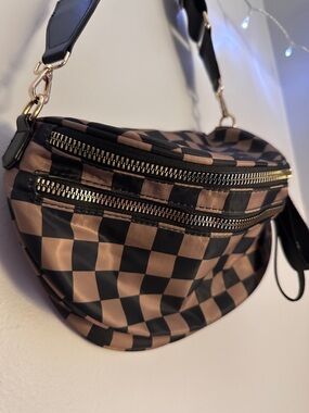 Stylish Checkered Crossbody Bag